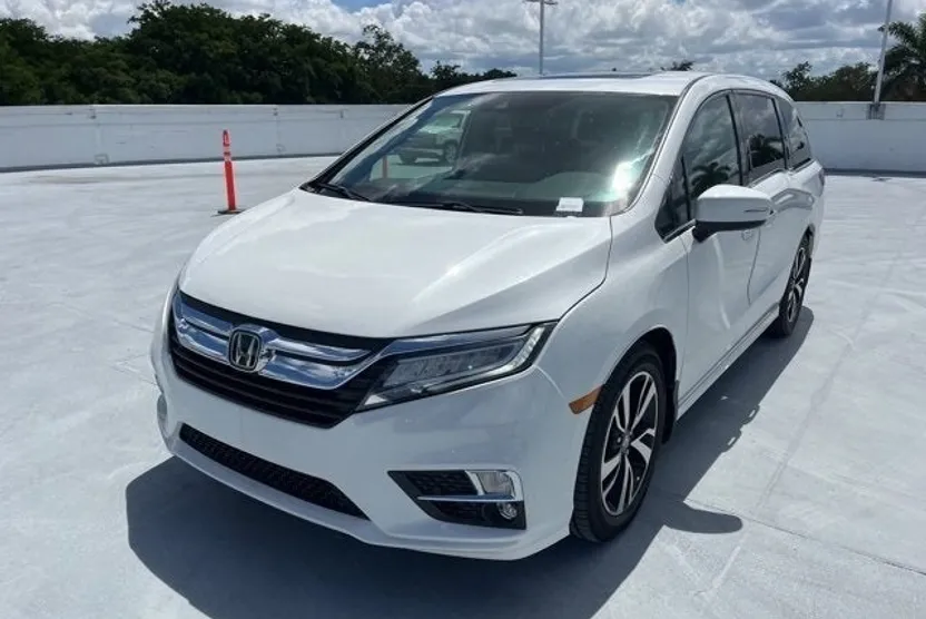 2020 Honda Odyssey Elite photo 1