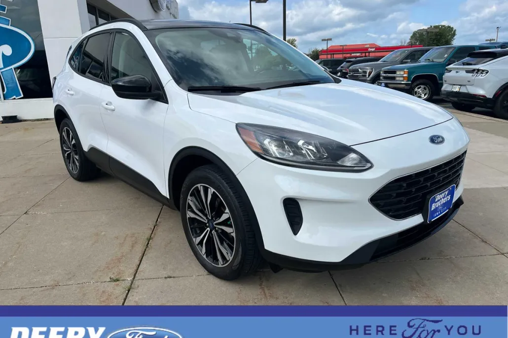 2022 Ford Escape SE photo 1