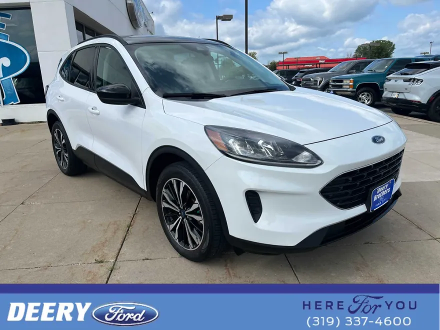 2022 Ford Escape SE photo 1