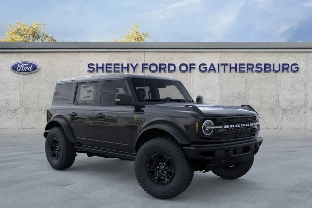 2025 Ford Bronco Badlands photo 1