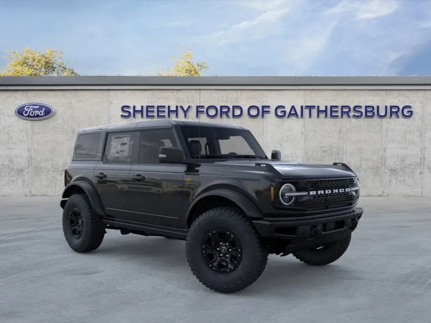 2025 Ford Bronco Badlands photo 1