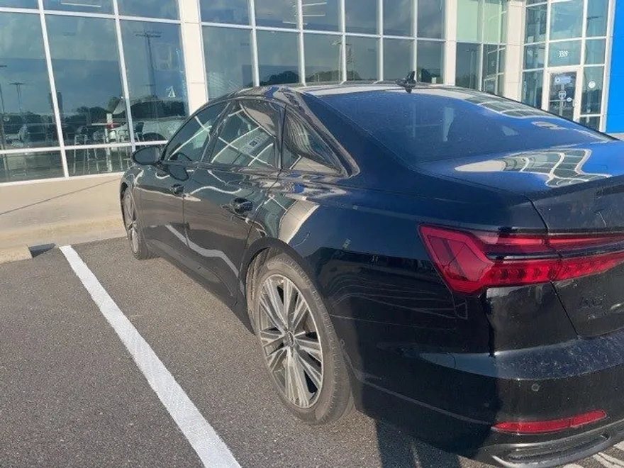 2022 Audi A6 Quattro Premium Plus photo 1