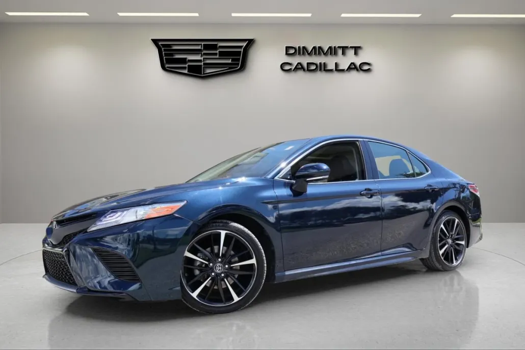 2018 Toyota Camry XSE photo 1