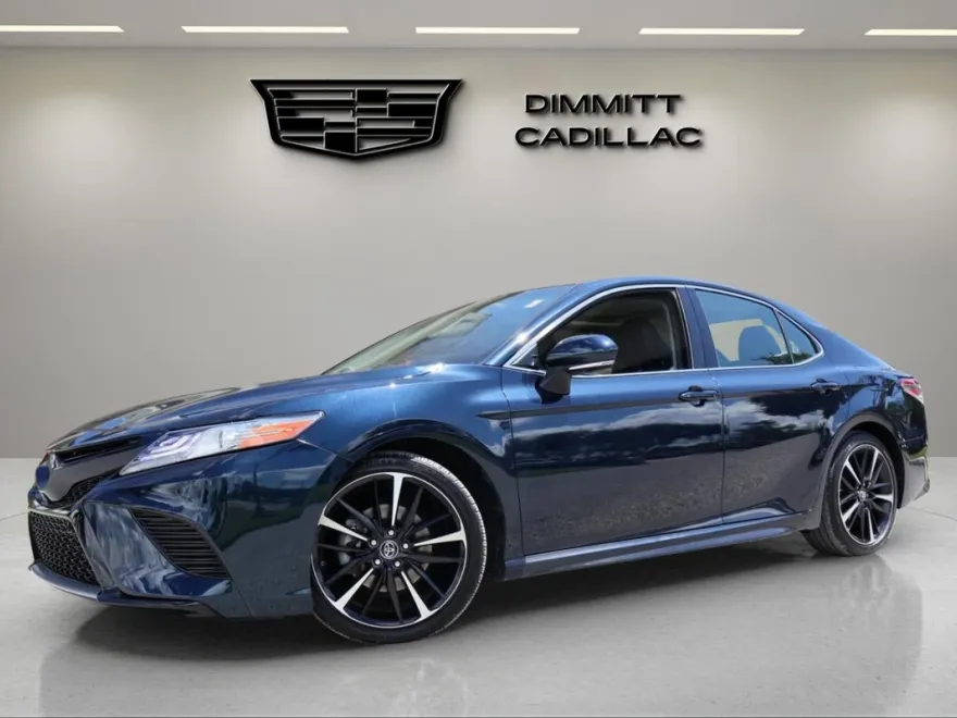 2018 Toyota Camry XSE photo 1