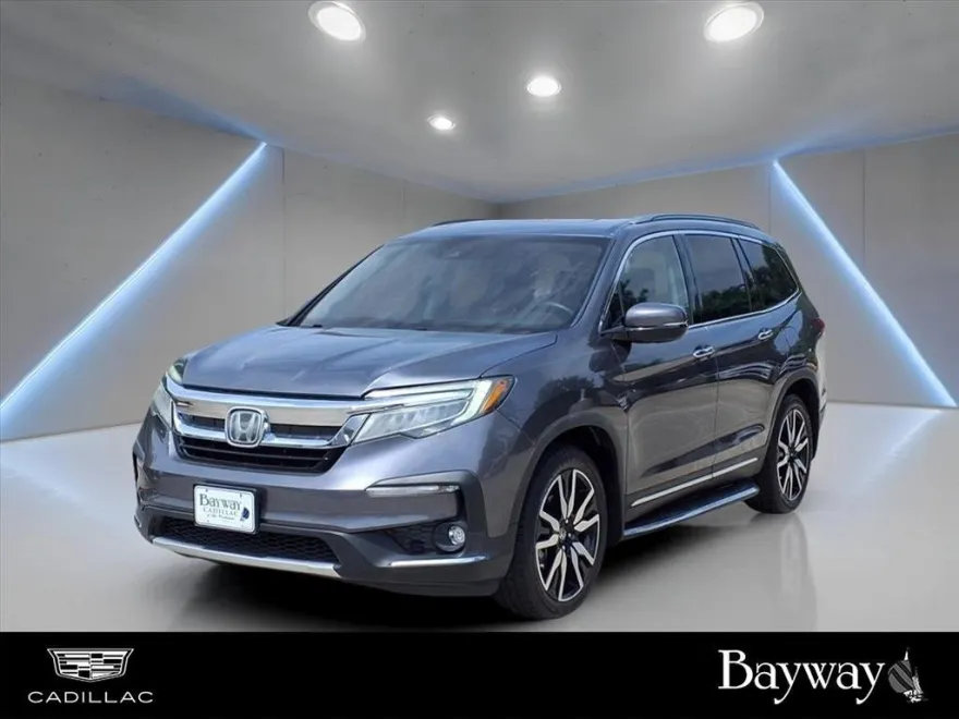 2019 Honda Pilot Touring photo 1