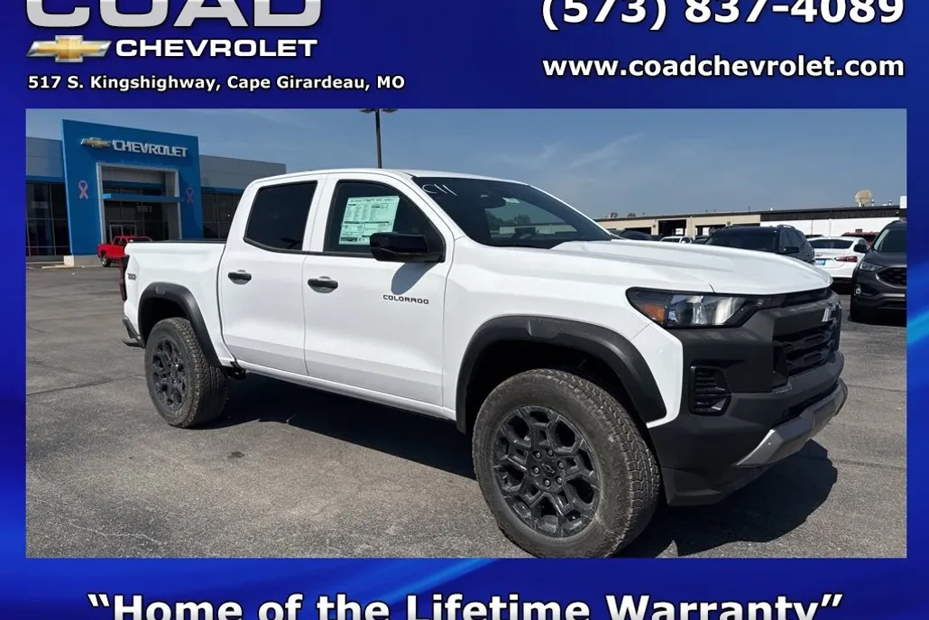 2026 Chevrolet Colorado Trail Boss photo 1