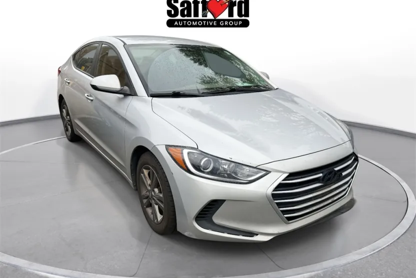 2018 Hyundai Elantra SEL photo 1
