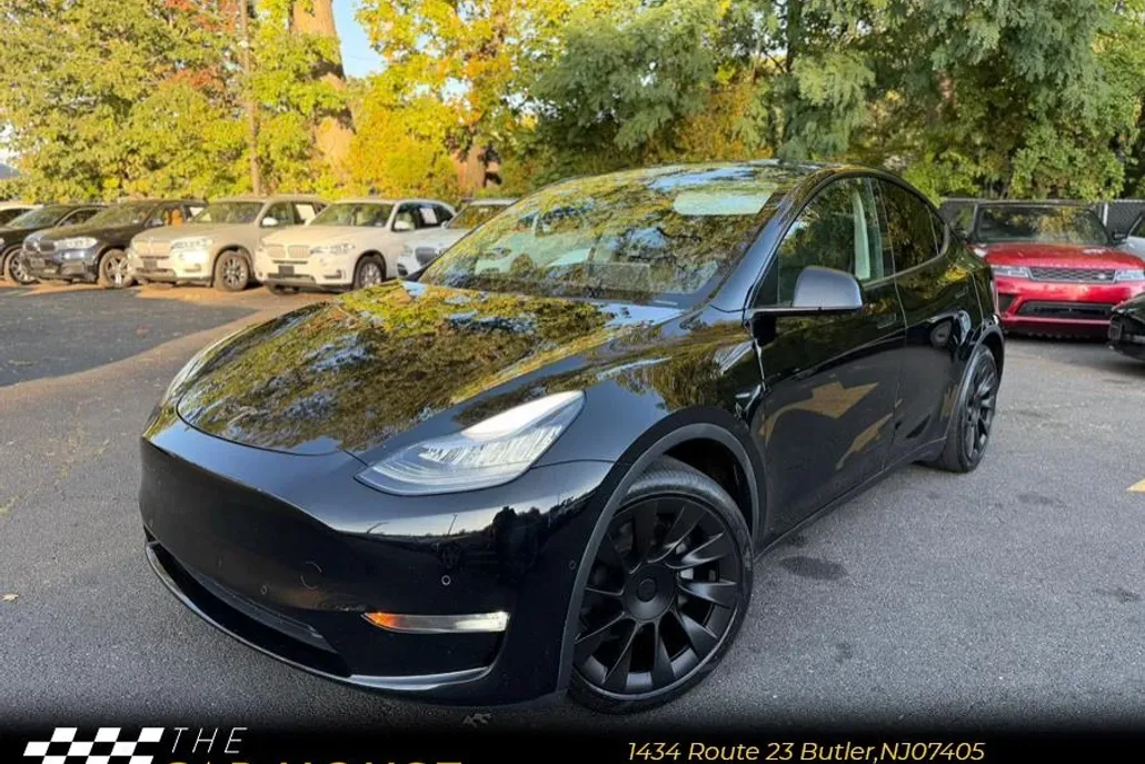 2021 Tesla Model Y Long Range photo 1