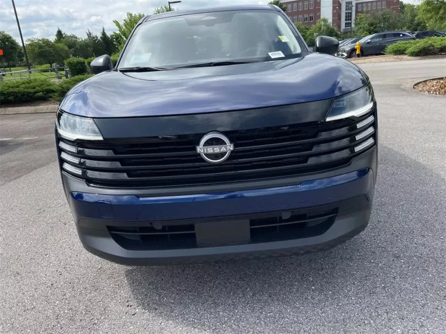 2025 Nissan Kicks S photo 1