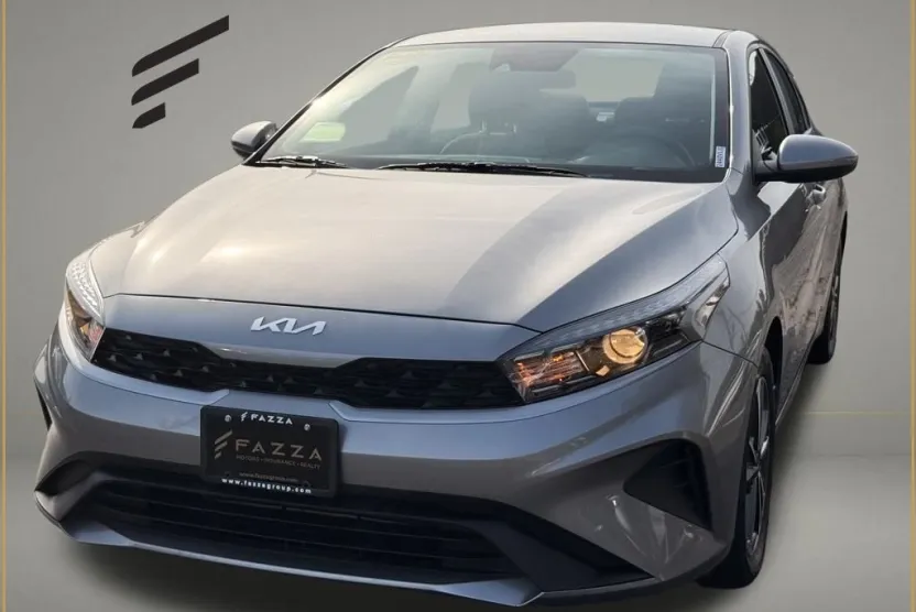 2024 Kia Forte LXS photo 1
