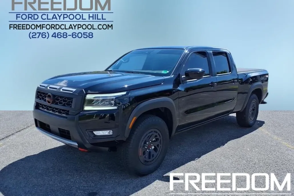 2025 Nissan Frontier PRO-4X photo 1