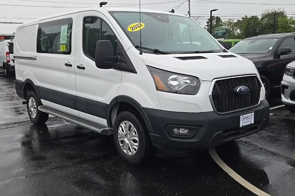 2023 Ford Transit photo 1