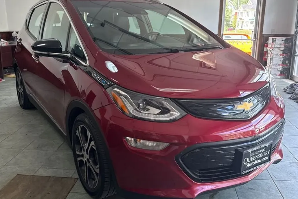 2020 Chevrolet Bolt EV Premier photo 1