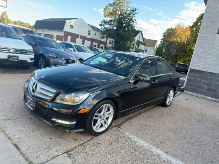 2013 Mercedes Benz C 300 photo 1