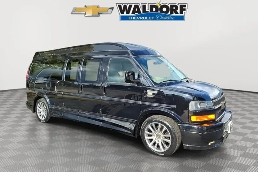 2019 Chevrolet Express Cargo 2500 Base photo 1