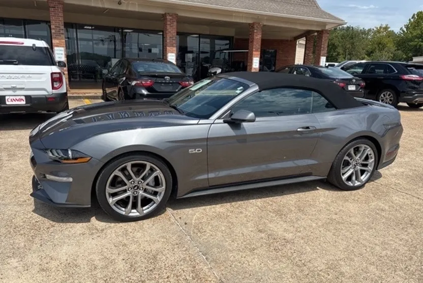 2023 Ford Mustang GT Premium Convertible photo 1