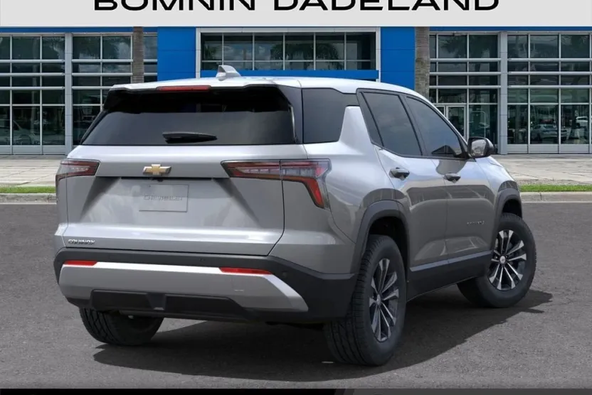 2026 Chevrolet Equinox LT photo 1