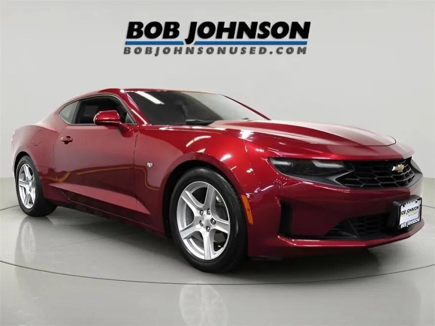 2021 Chevrolet Camaro 1LT photo 1