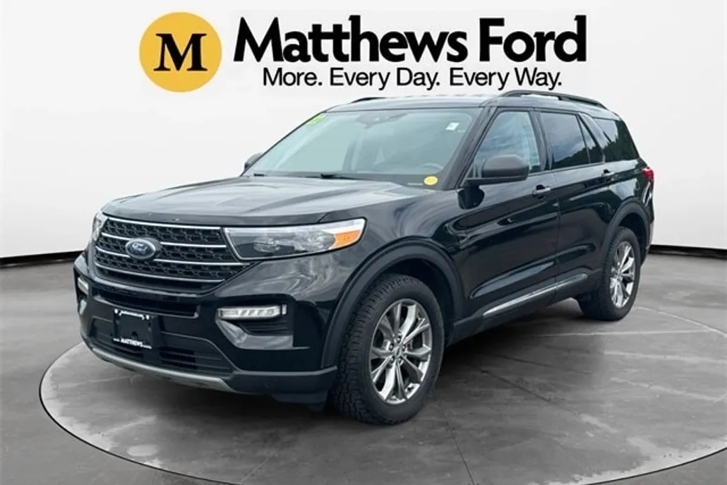 2022 Ford Explorer XLT photo 1