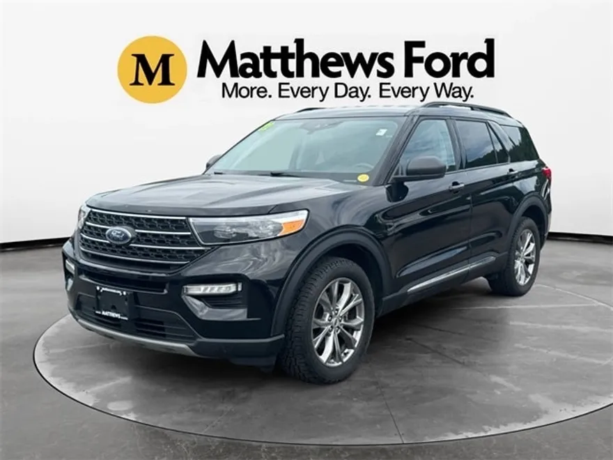 2022 Ford Explorer XLT photo 1