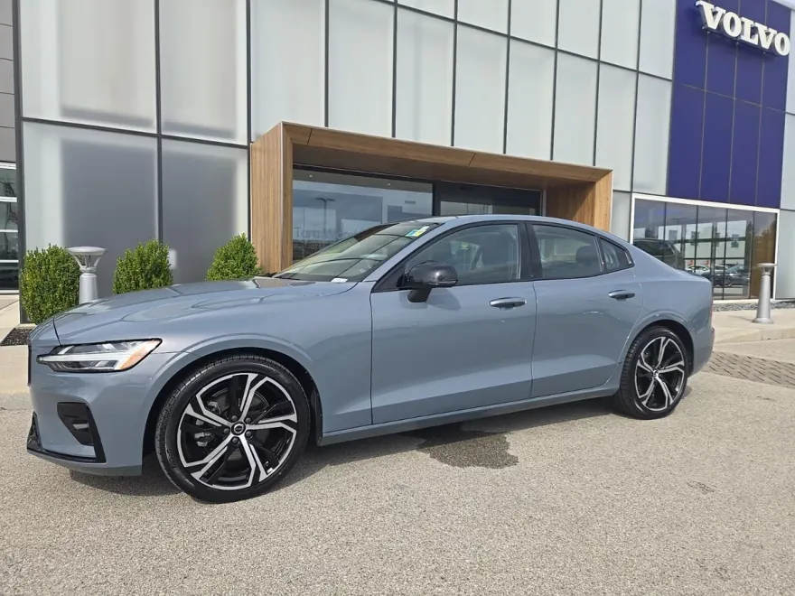 2024 Volvo S60 B5 Core photo 1