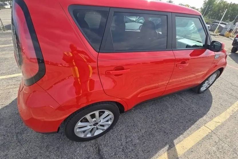 2019 Kia Soul Plus photo 1