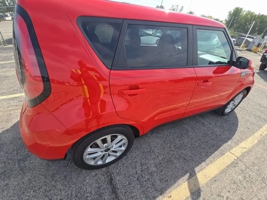 2019 Kia Soul Plus photo 1