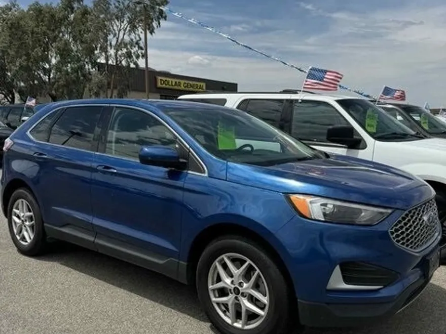 2023 Ford Edge SEL photo 1