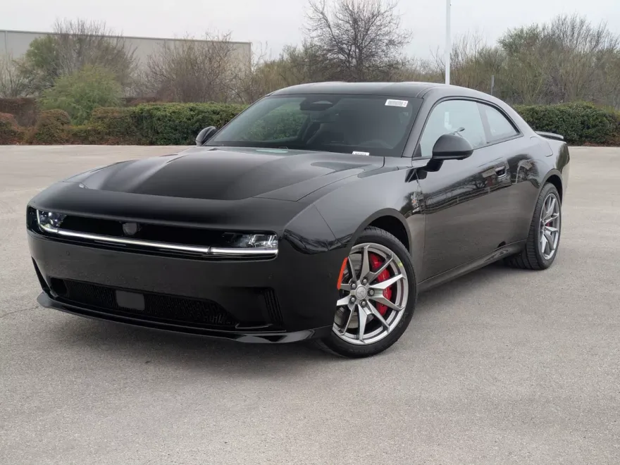 2025 Dodge Charger Daytona photo 1