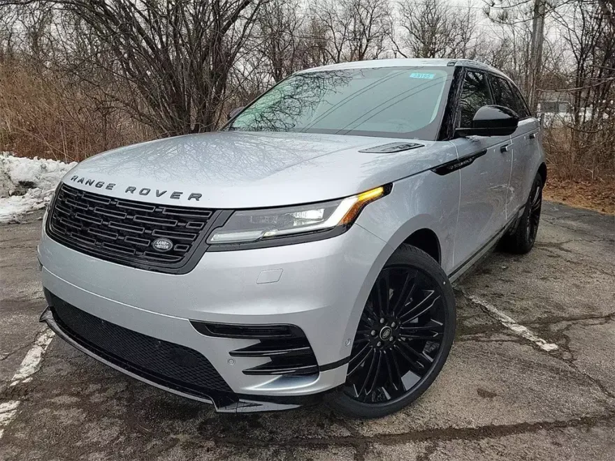 2025 Land Rover Range Rover Velar photo 1
