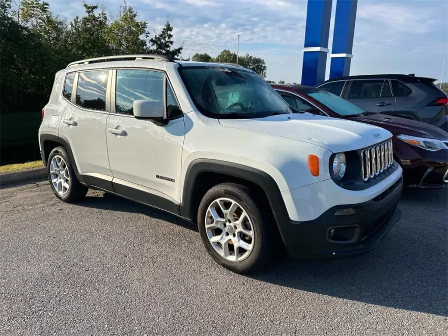 2015 Jeep Renegade Latitude photo 1