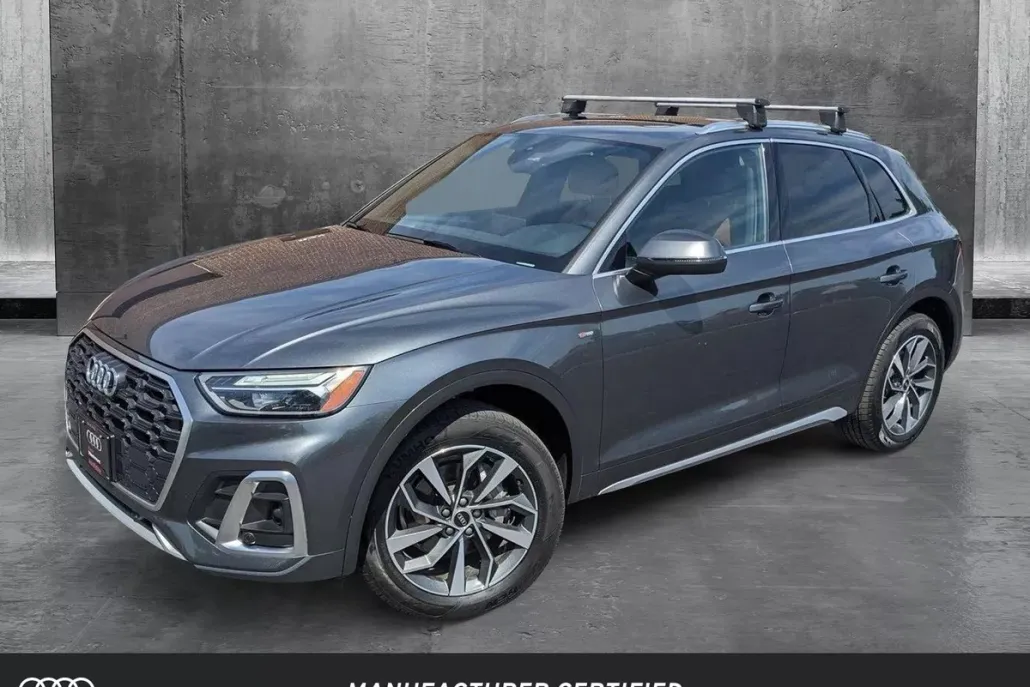 2022 Audi Q5 S line Premium Plus photo 1