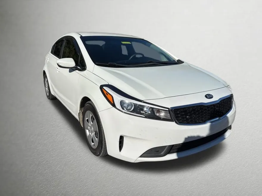2018 Kia Forte LX Base photo 1
