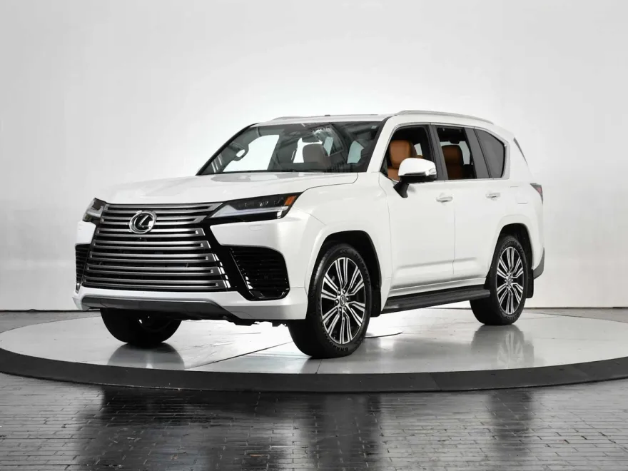 2025 Lexus LX 600 Luxury photo 1