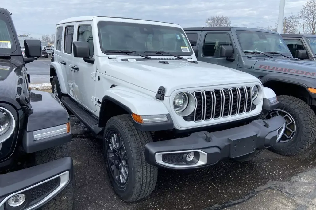 2025 Jeep Wrangler Sahara photo 1