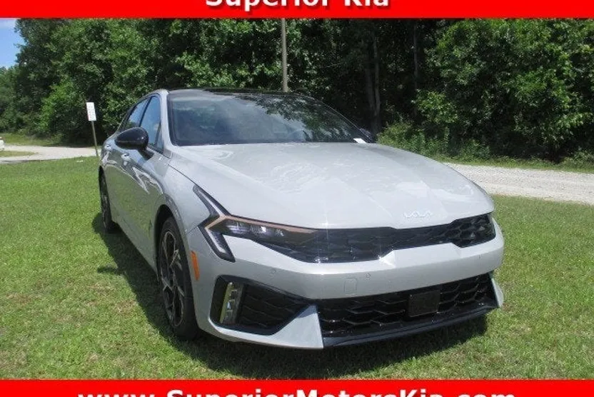 2025 Kia K5 GT-Line photo 1