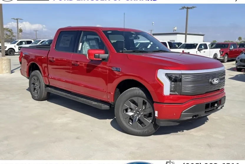 2025 Ford F-150 Lightning photo 1
