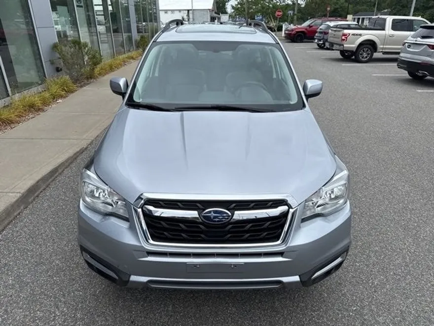 2018 Subaru Forester 2.5i Premium photo 1