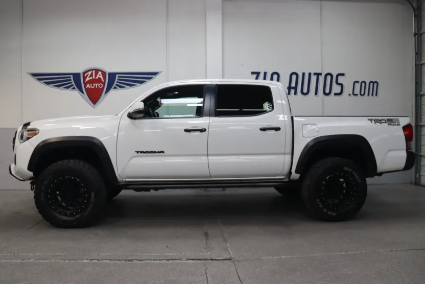 2017 Toyota Tacoma SR5 Sport TRD Pro photo 1