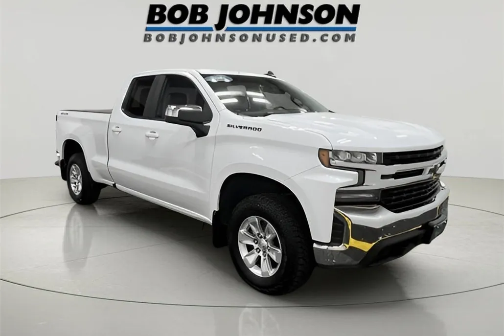 2021 Chevrolet Silverado 1500 LT photo 1