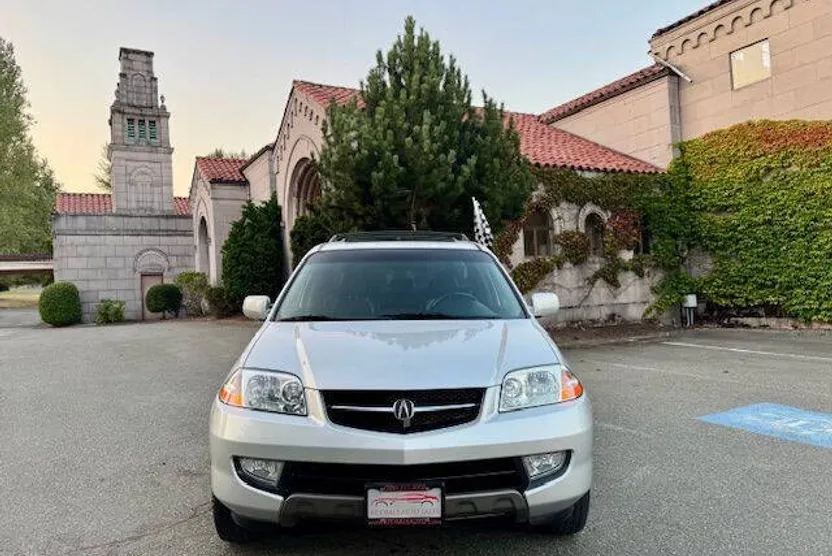 2002 Acura MDX photo 1