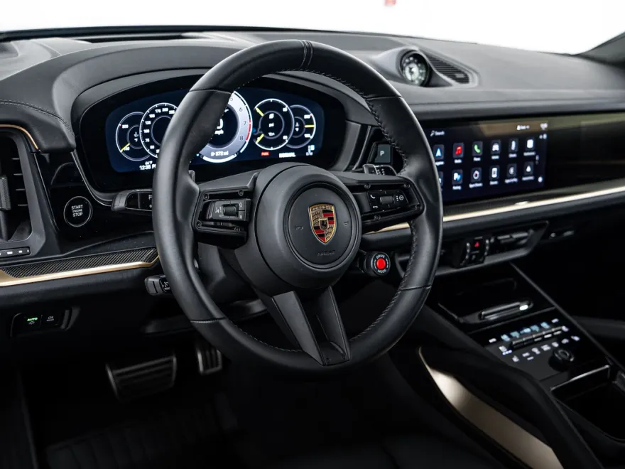 2024 Porsche Cayenne Turbo GT photo 13