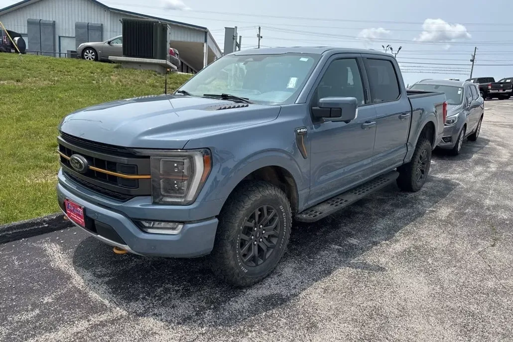 2023 Ford F-150 XL photo 1