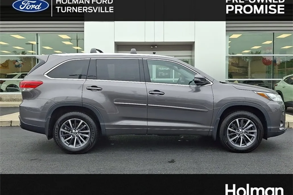 2018 Toyota Highlander XLE photo 1