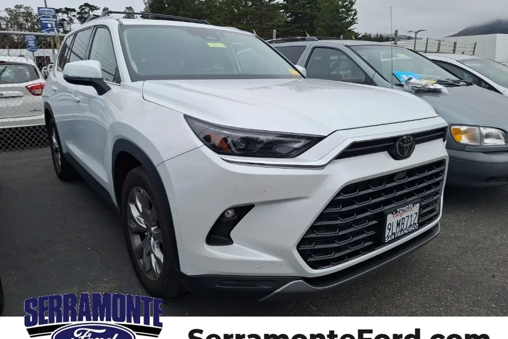 2024 Toyota Grand Highlander Limited photo 1