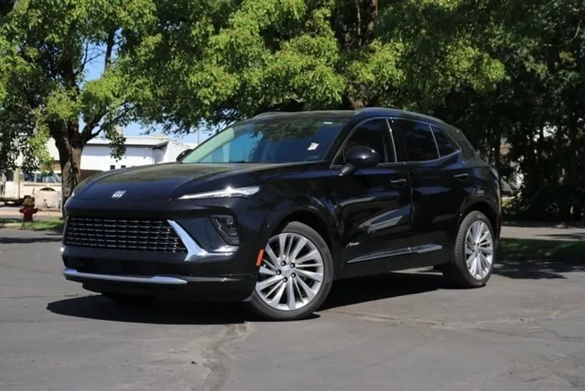 2024 Buick Envision Avenir photo 1