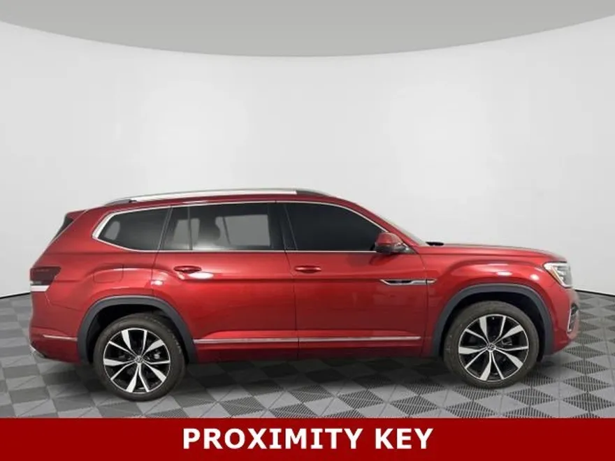 2024 Volkswagen Atlas SEL Premium R-Line photo 1