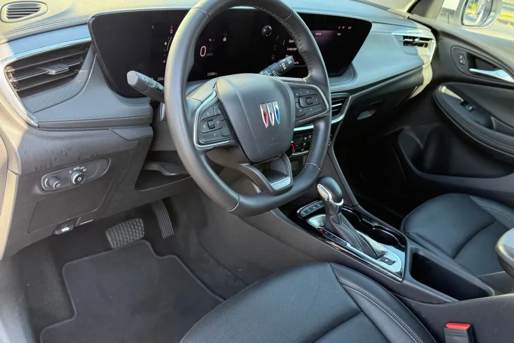 2024 Buick Encore GX Sport Touring photo 1