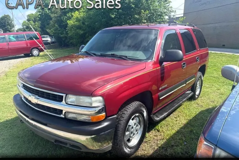 2002 Chevrolet Tahoe photo 1