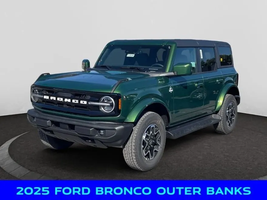 2025 Ford Bronco Outer Banks photo 1